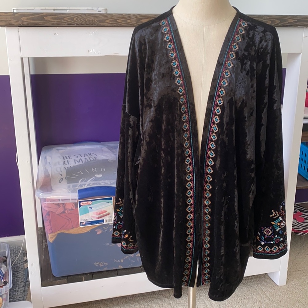 Gorgeous Black Velvet Embroidered Kimono